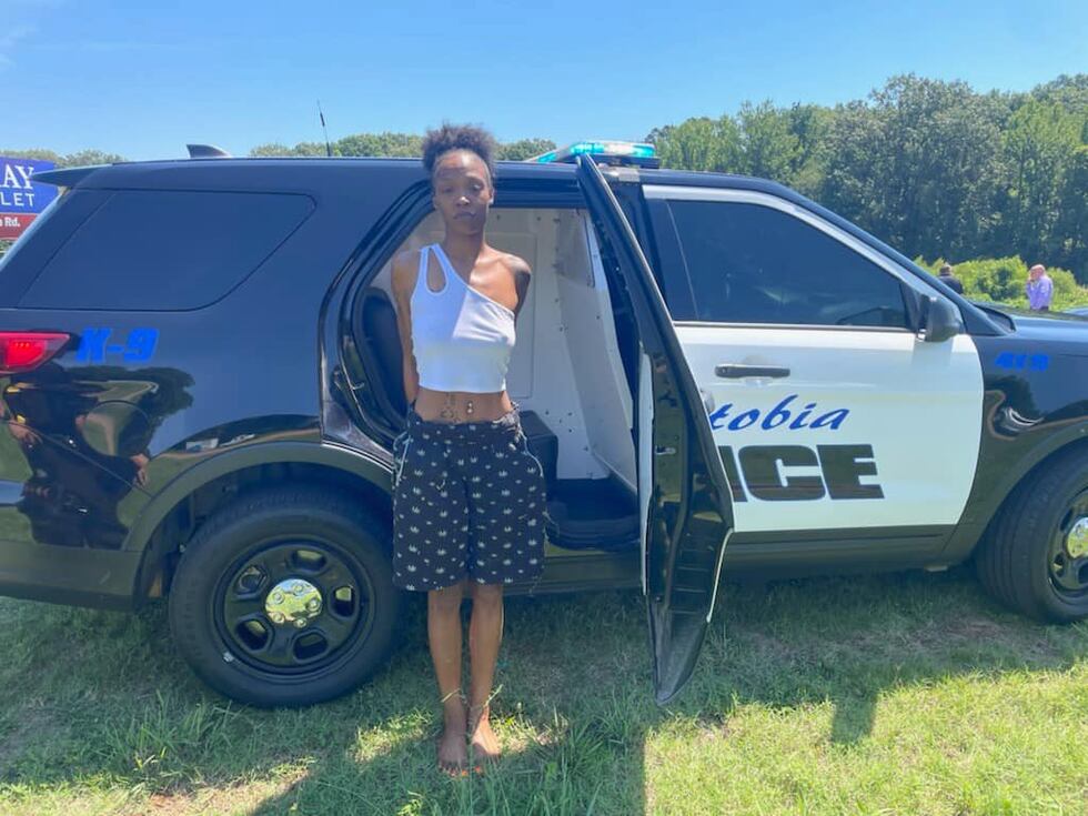 Dania White, apprehended by Senatobia police.