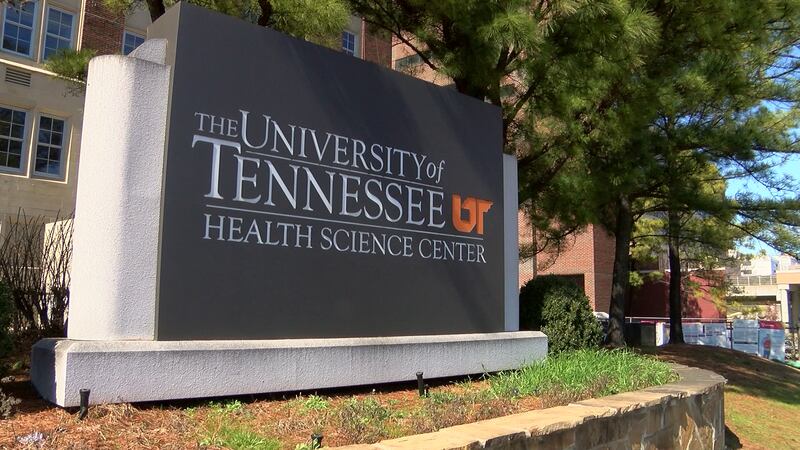 UTHSC researchers studying live coronavirus