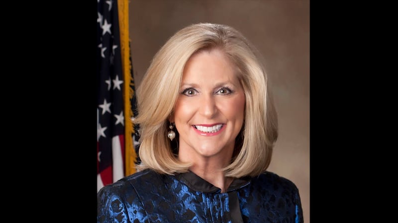 Lynn Fitch