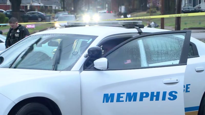 2 women dead, 1 woman critically injured after shooting on Field Lark Drive, suspect flees the...