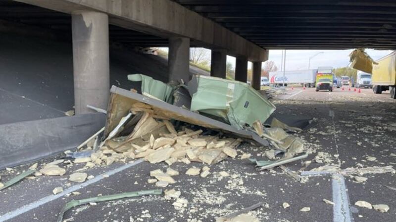 The scene on I-55 Southbound at South Third Street