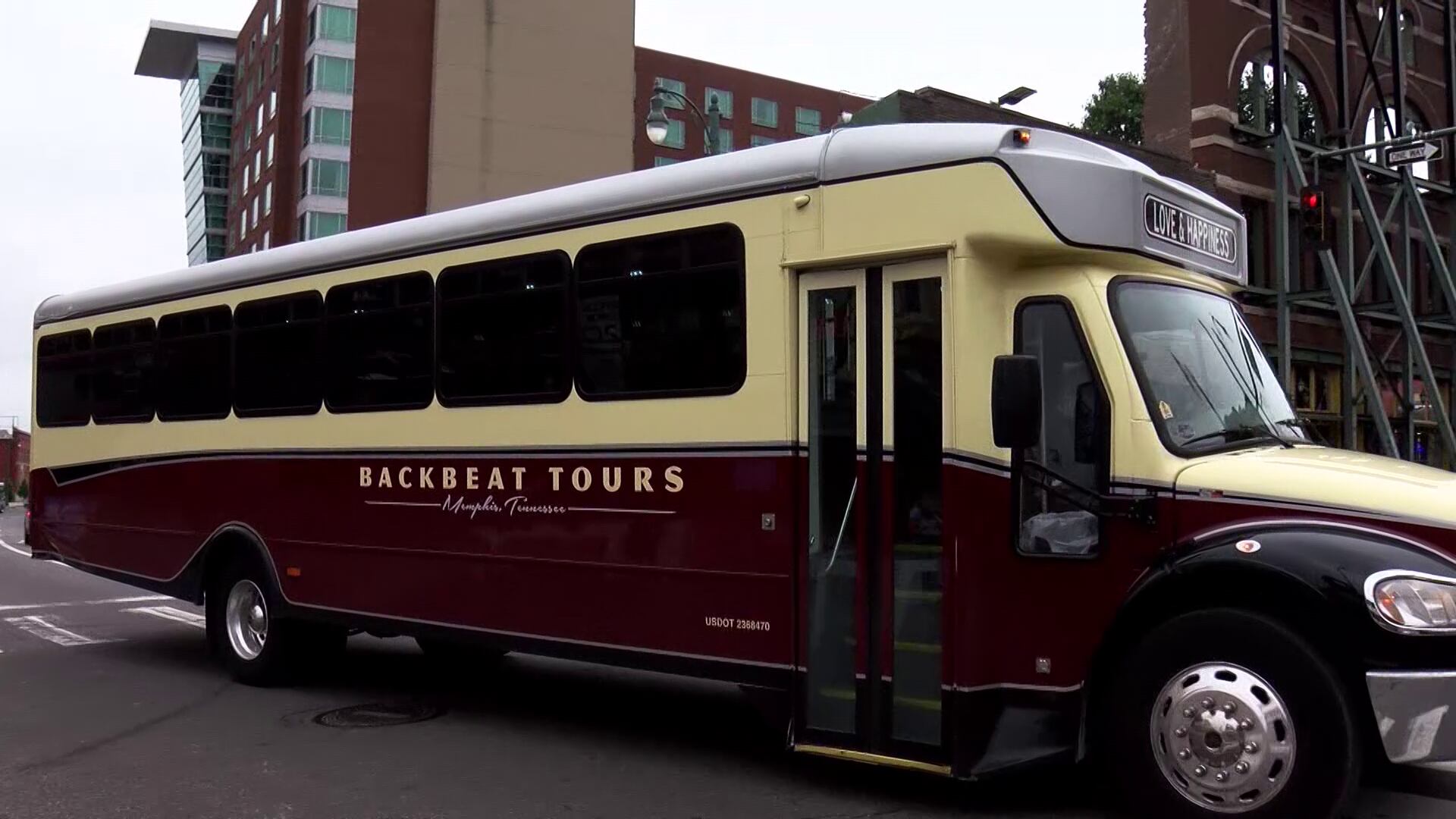 5 Star Story: A ride through the music, history and art of the Bluff City through Backbeat Tours - Vimarsana News